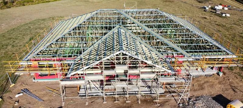 Front view of roof battens over the framing on the Tingira Heights job