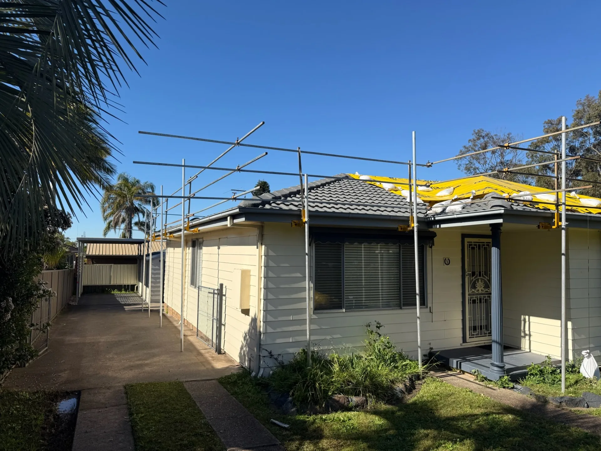 Edge protection safety rail installed by Auzsheet Roofing