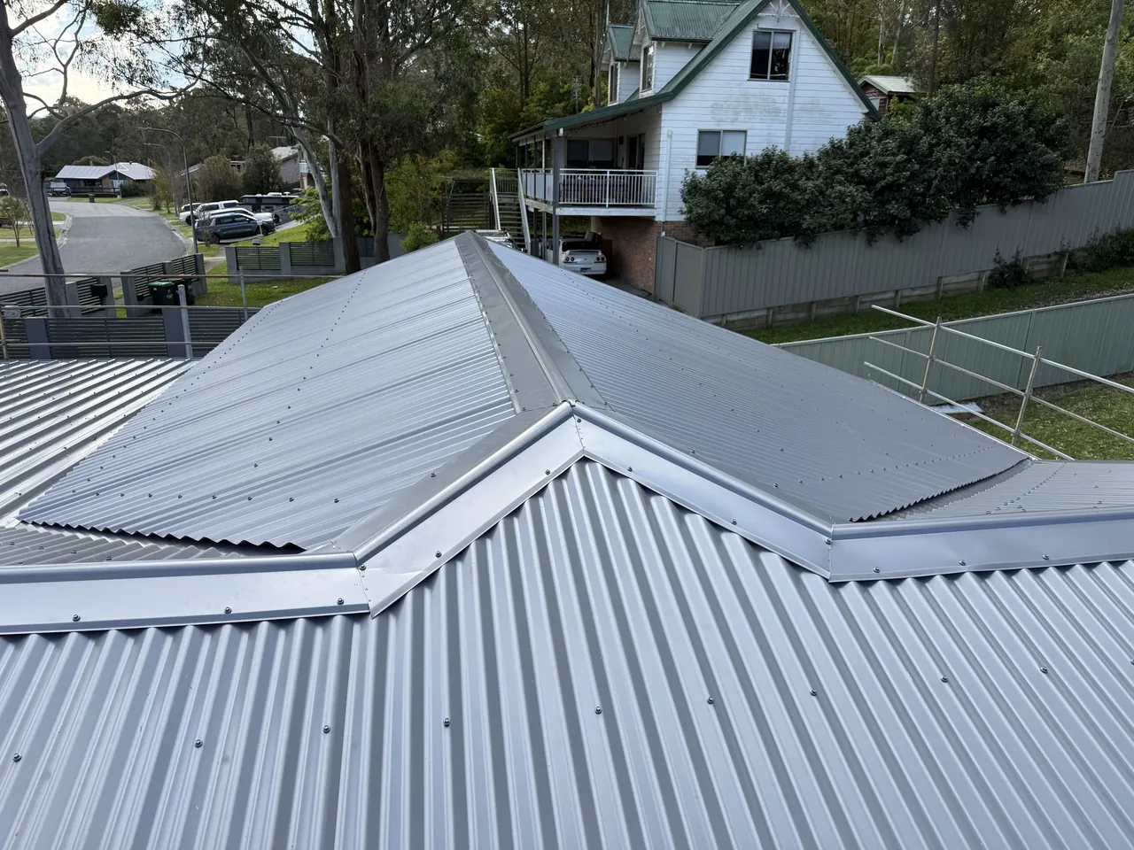 Completed metal roofing project by Auzsheet Roofing